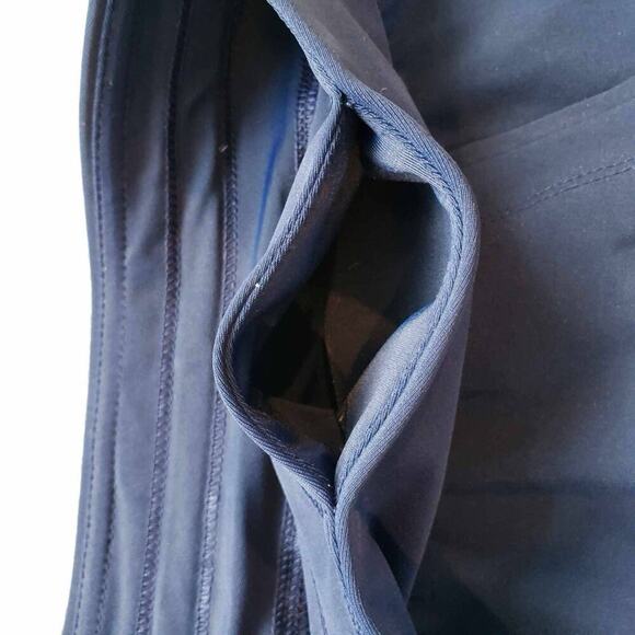 Lands End Swim Shorts Women's Size 10 Solid Navy Blue Pull On Stretch - Picture 6 of 9